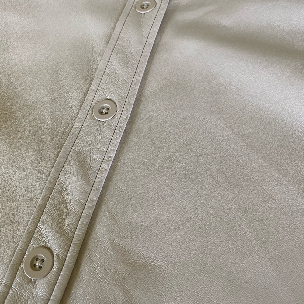 Aritzia Babaton Vegan Leather Frances Short Sleeve Button Up in Sand White - Picture 11 of 11